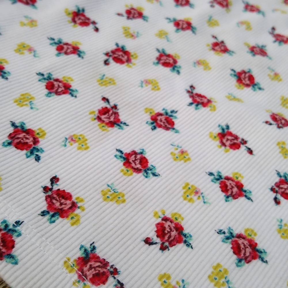 Simple Ribbed Floral Colorful Tank Top - Picture 9 of 9